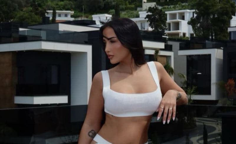Featured image for Xheneta lajmërohet nga palestra, shkëlqen me paraqitje