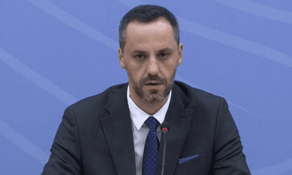 Featured image for Ministri Lamallari për Igballe Hudutin: Kërcënon sigurinë kombëtare, bazuar në informacionet e inteligjencës