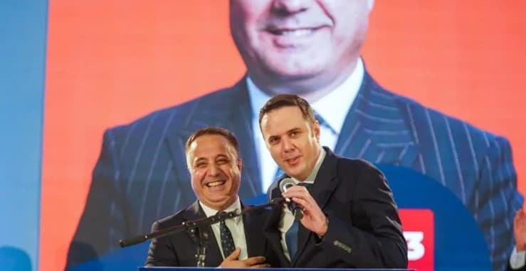 Featured image for Zhvillime të vonshme në LDK-në e Prizrenit, kryesia s’e përfillë Selmanajn për qëndrimin anti-Abdixhiku