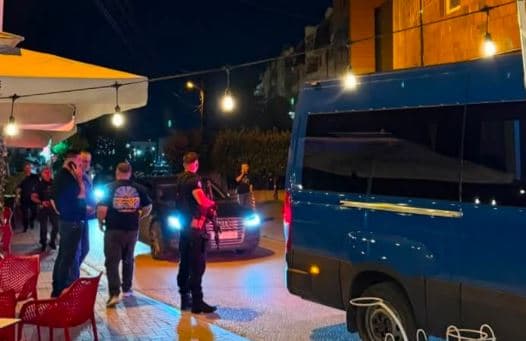 Vetëdorëzohet i dyshuari për plagosjen me armë zjarri në Pejë