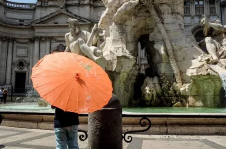 Vala e të nxehtit ekstrem godet Italinë dhe Evropën, temperaturat pritet të arrijnë deri në 45°C