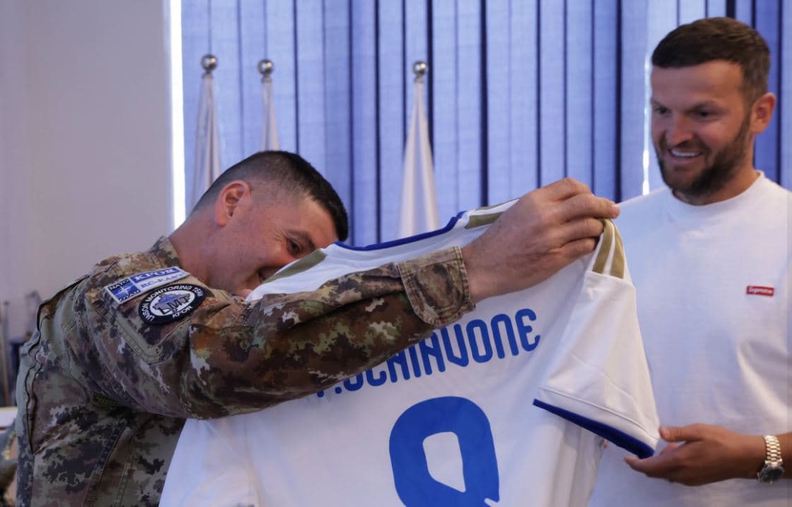Featured image for FFK-ja mirëpret delegacionin e KFOR-it italian