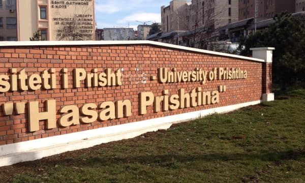 Featured image for Rreth 2 mijë vende të lira kanë mbetur në Universitetin e Prishtinës