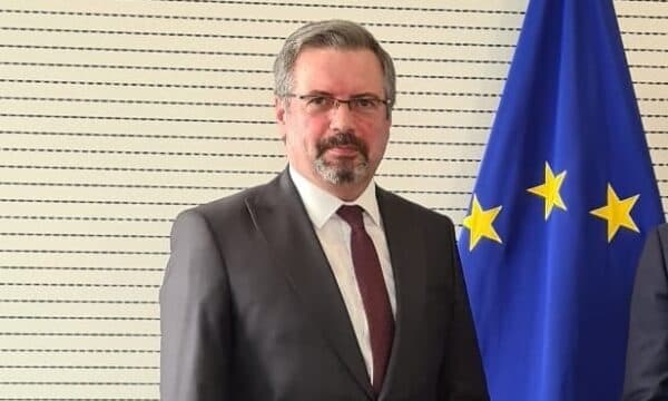 Featured image for Ambasadori Bajrami i ankohet Sorensenit për deklaratën e ministres serbe: Ajo e foli zëshëm atë që e mendon Vuçiqi