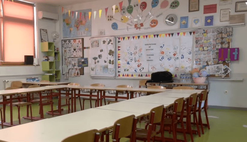 Featured image for Për 6 vite rreth 35 mijë nxënës më pak, ekspertët fajësojnë sistemin e dobët të Arsimit