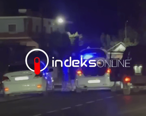 Featured image for Aksident në Lezhë, vetura me targa të Kosovës përplas një motorist