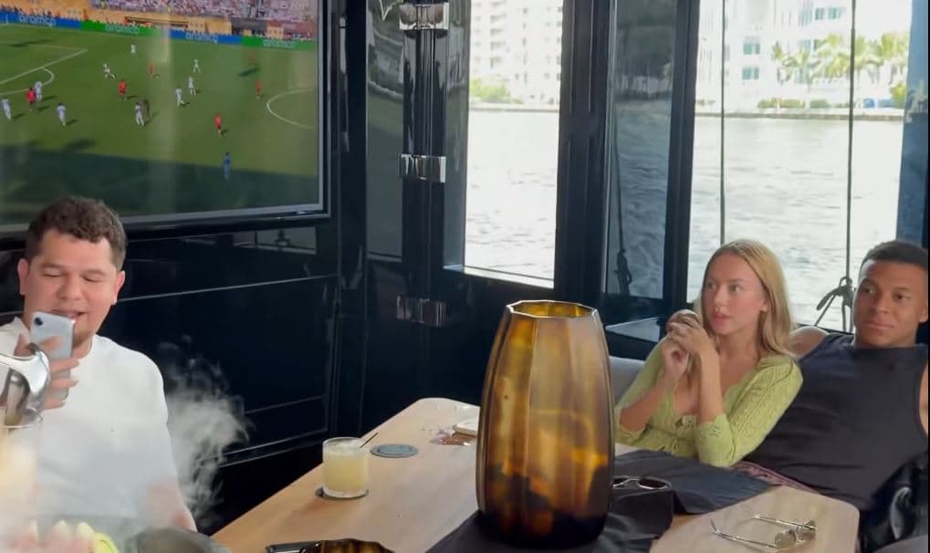 Featured image for Dalin pamjet, kështu e shikoi Kupën e Botës Kylian Mbappe dhe Exposito
