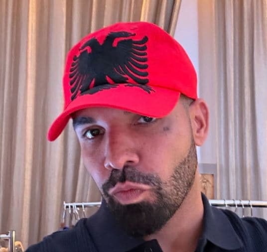 Mallkimi vazhdon: Drake humb miliona në bastin për Argjentinën