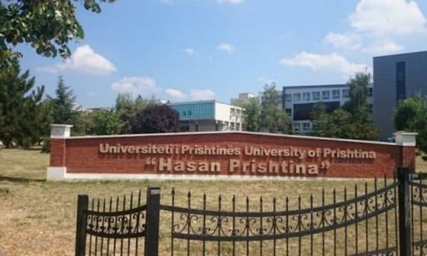 Featured image for Mbi 1 mijë aplikantë më shumë se vitin e kaluar në Universitetin e Prishtinës