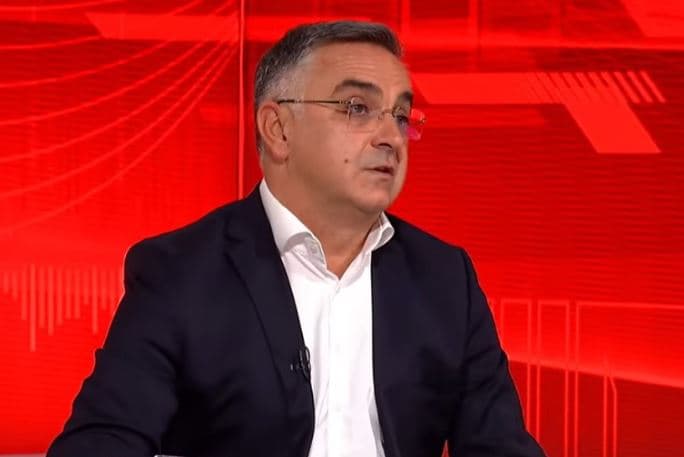 Featured image for Tahiri i përgjigjet ofendimeve të Kurtit: Aleancën s’bën me hangër në sy