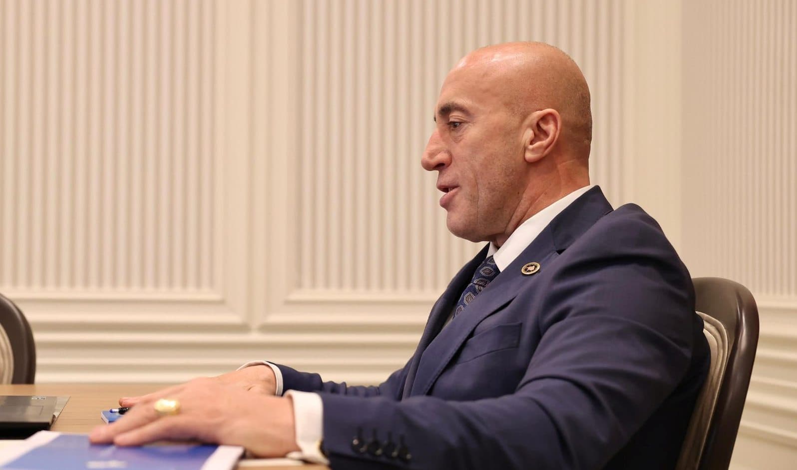 Featured image for Haradinaj: Varreza masive në Kalludër kërkon hetim serioz, Serbia të hapë arkivat ushtarake