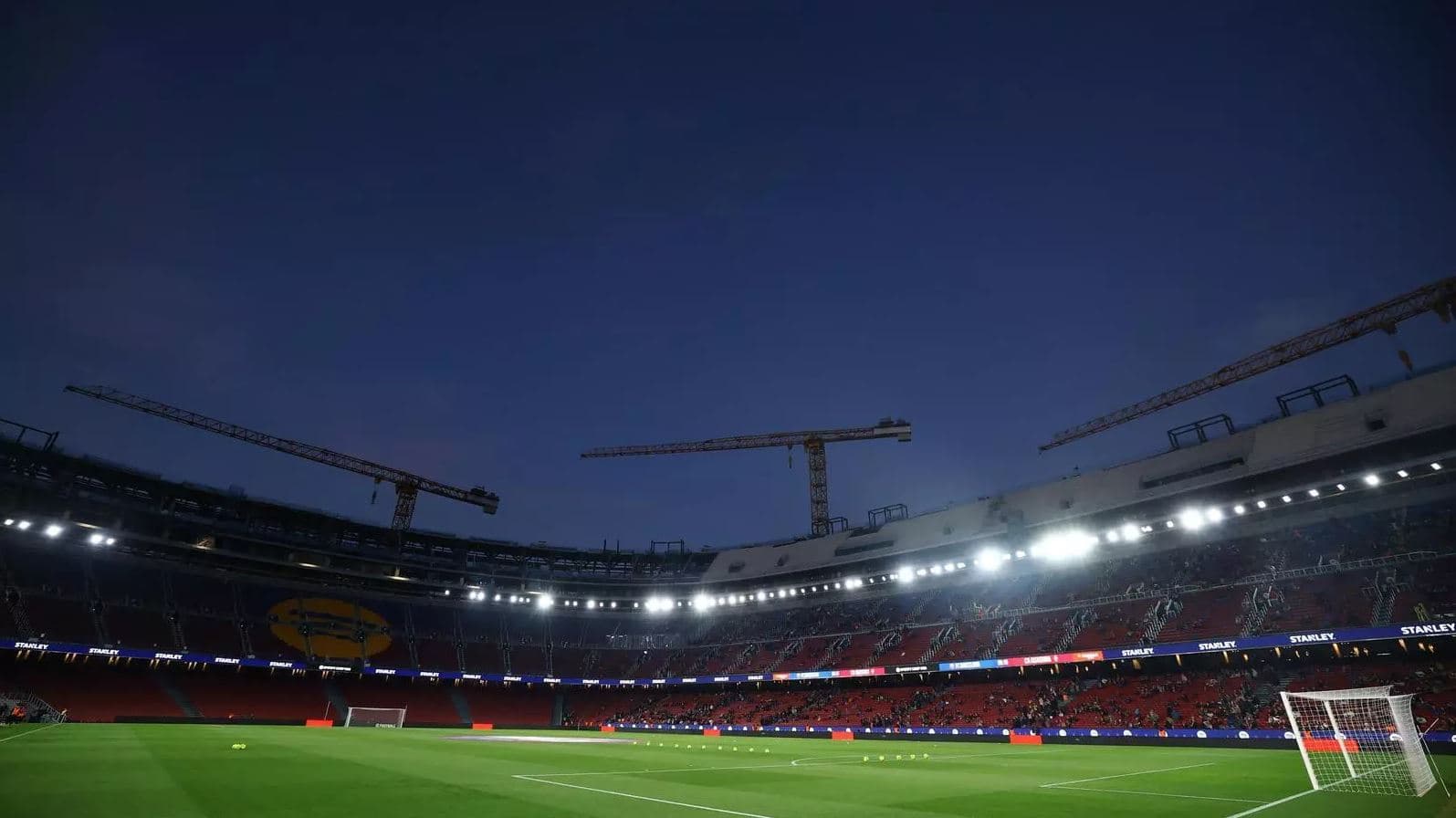 Featured image for Barça synon ta marrë “gratis” një yll, i cili mund të ribashkohet me Hansi Flick