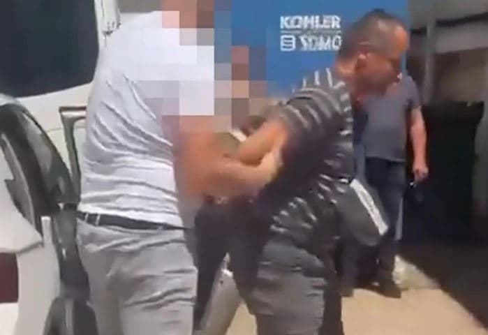Featured image for Dyshohet se dha informacione për një varrezë masive në Kosovë, Serbia arreston një person për “spiunazh”