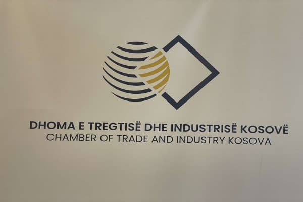 Featured image for Dhoma e Tregtisë alarmon për publikimin e të dhënave të bizneseve, kërkon veprime urgjente nga institucionet