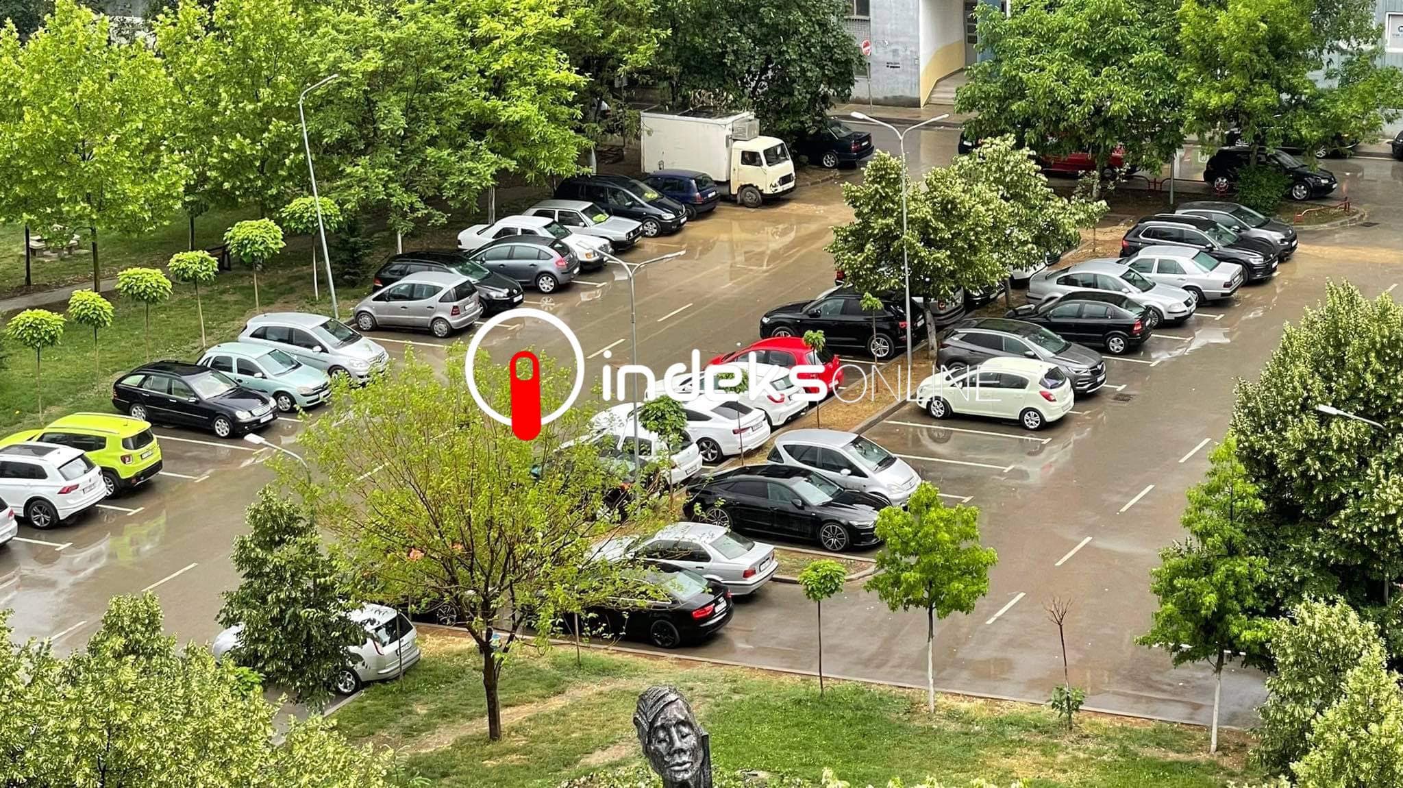 Featured image for Prishtina lejon përkohësisht funksionimin e parkingjeve private
