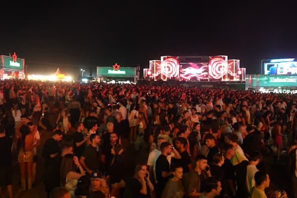 ​Sunny Hill magnet për turistët: Kosova dhe festivali na kanë lënë pa fjalë