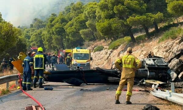 Featured image for Përplasja e helikopterëve në Greqi, raportohet për dy të vdekur dhe dy të plagosur
