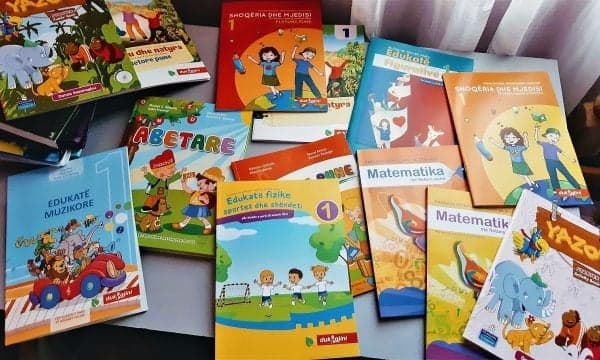 Featured image for Mbi 123 mijë prindër kanë aplikuar për subvencionimin e teksteve shkollore