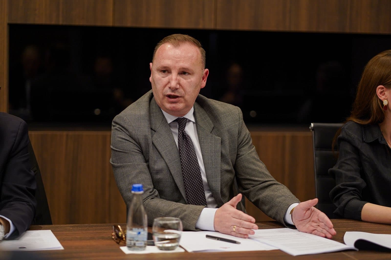 Featured image for Zemaj për një marrëveshje LDK-VV: Pushtetet duhet të jenë të balancuara nëse dëshirohet partneritet funksional
