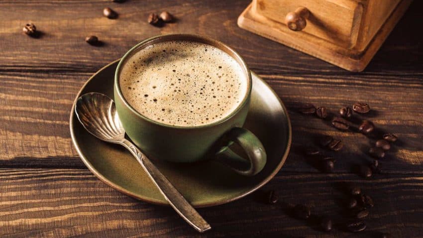 Një filxhan kafe ndihmon në humbjen e peshës