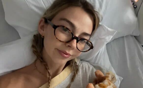 Vdes 26-vjeçarja Sydney Towle, influencuesja që ndau me miliona ndjekës betejën e saj me kancerin