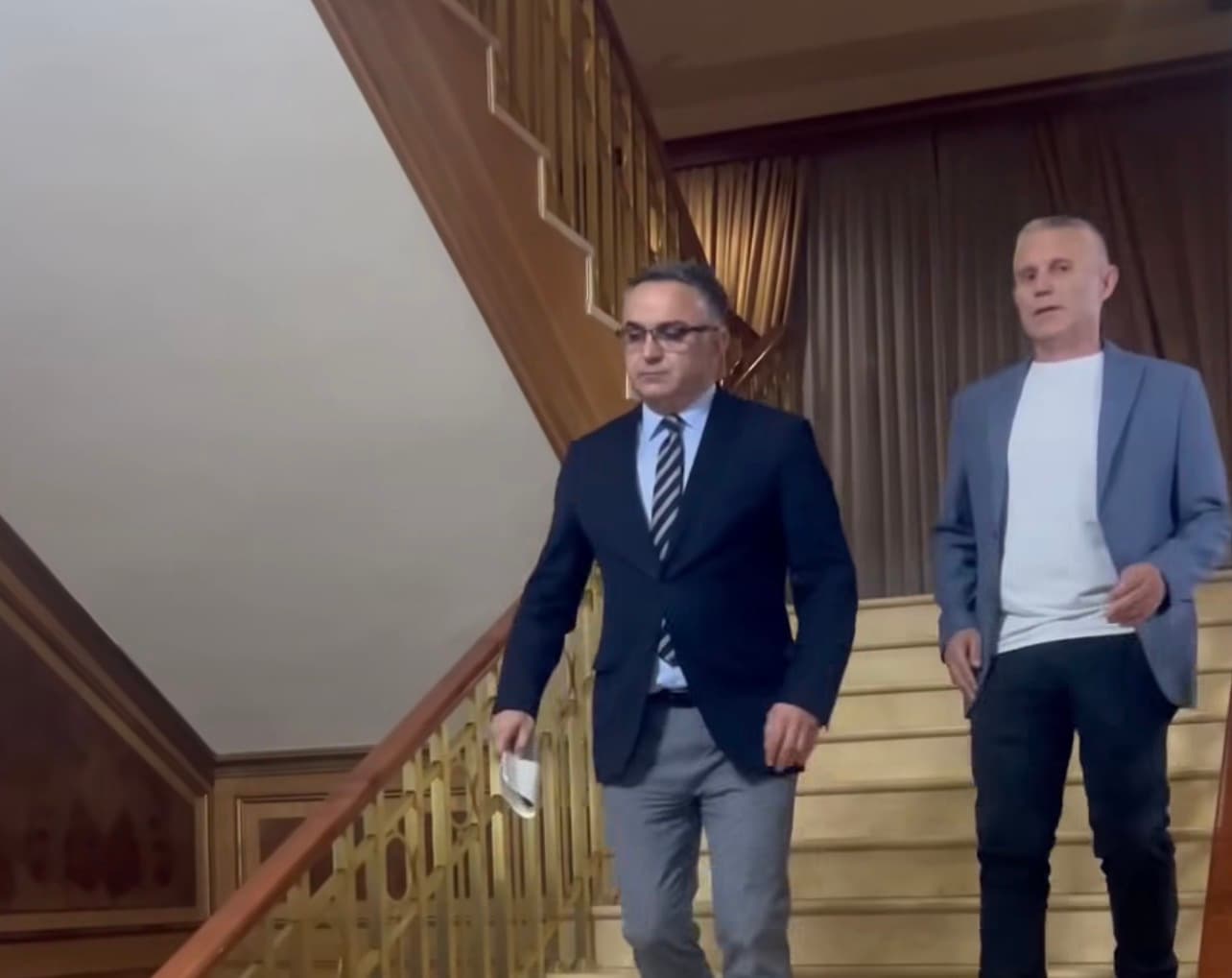 Featured image for Tahiri: Dyert e sallës së Kuvendit janë të mbyllura