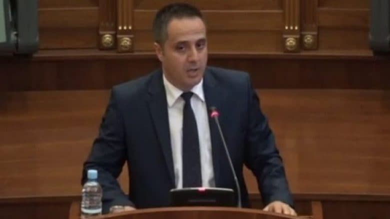 Featured image for Selmanaj për VV-në: Dikur tentonin ta ndalnin Qeverinë, sot po e ndalin Kosovën