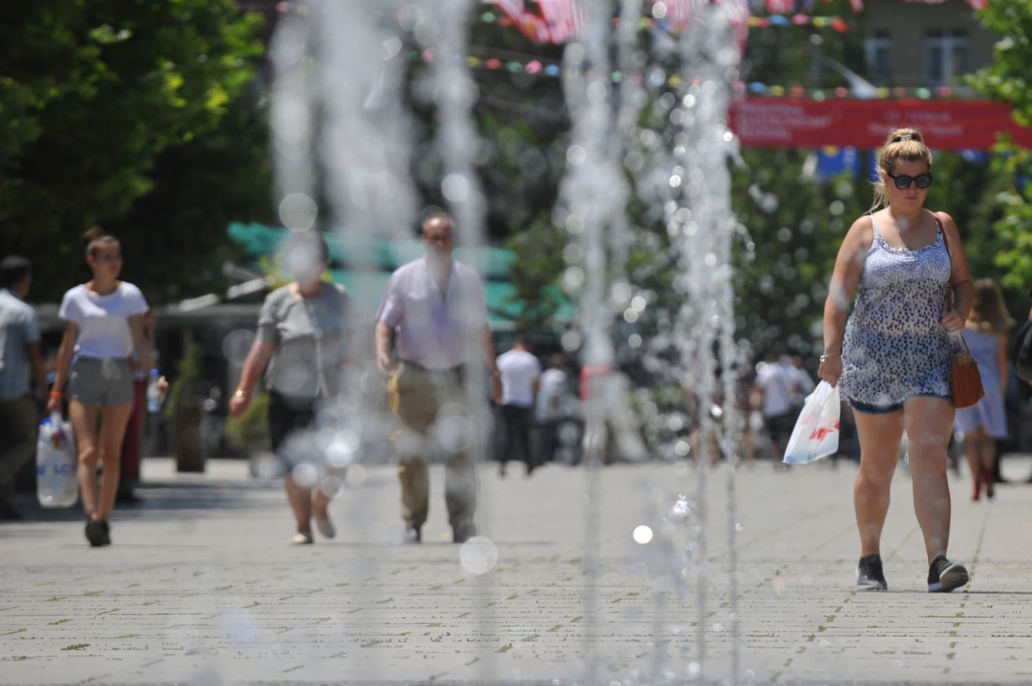 Featured image for Moti për javën e ardhshme: Temperaturat deri në 36°C, më së nxehti të martën e të mërkurën