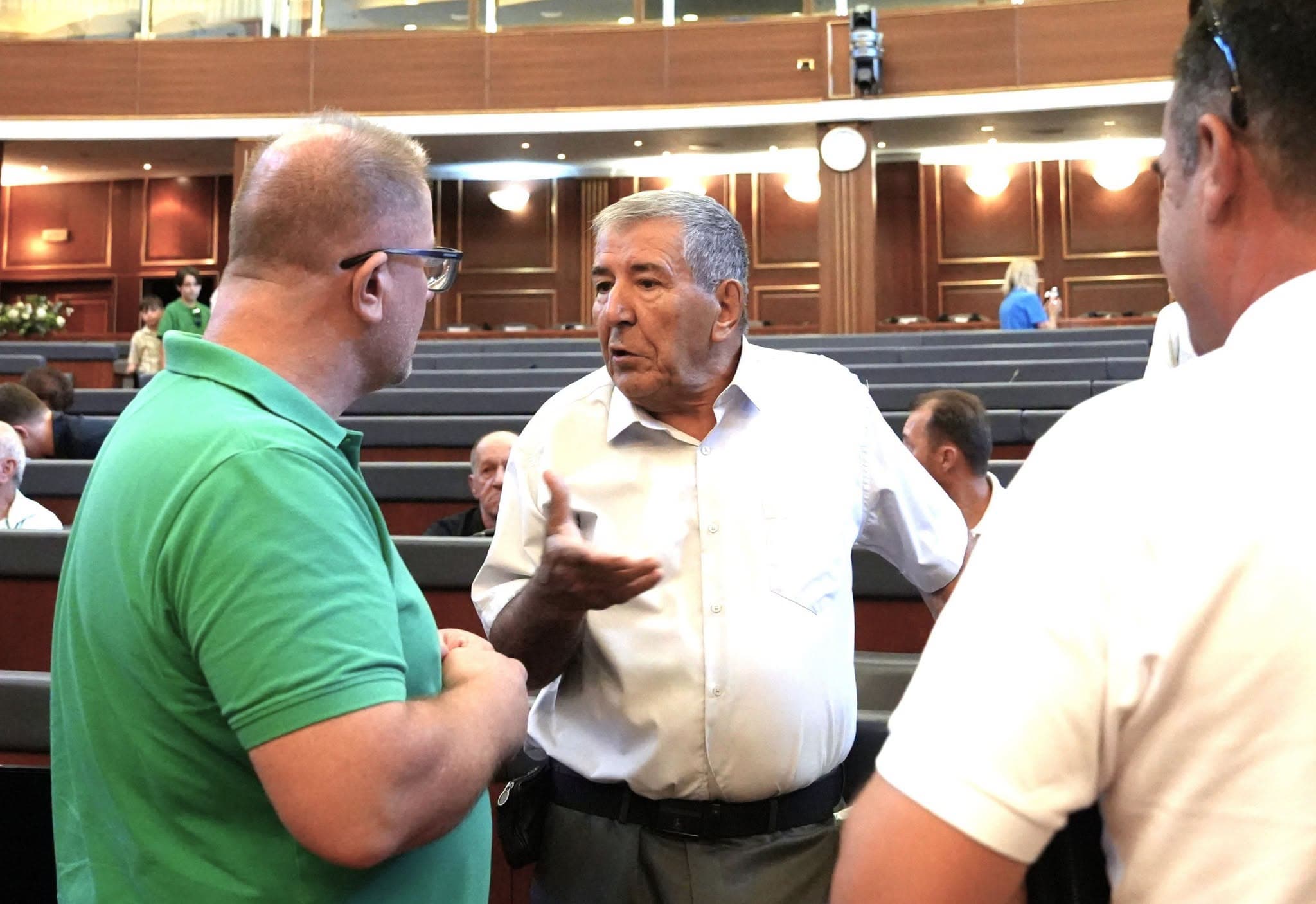 Featured image for Dehari keqinterpreton aktgjykimin për të mos e vazhduar senacën konstituive, afati 30-ditor i duket jorelevant – çka thotë Kushtetuesja?
