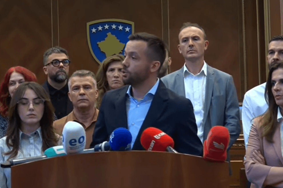 Featured image for Tahiri: Neve mandatin na e ka dhënë qytetari e jo Albin Kurti – Nuk do të ndalemi derisa të funksionalizohen të gjitha institucionet