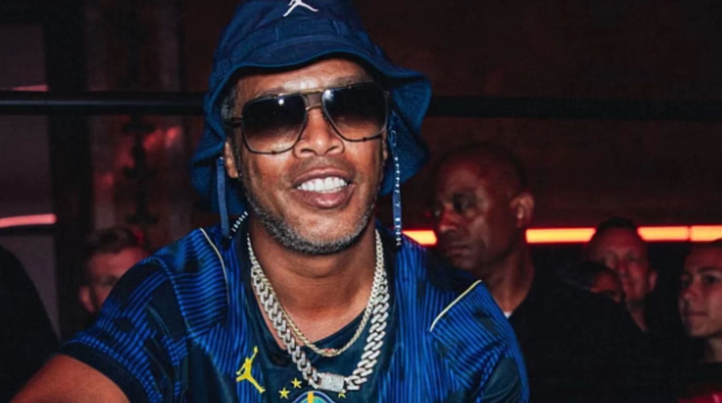 Ronaldinho po planifikon ta blejë klubin e njohur të basketbollit
