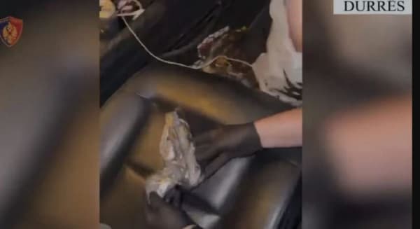 Trafikonin armë nga Kosova në Shqipëri, dy persona përfundojnë në pranga