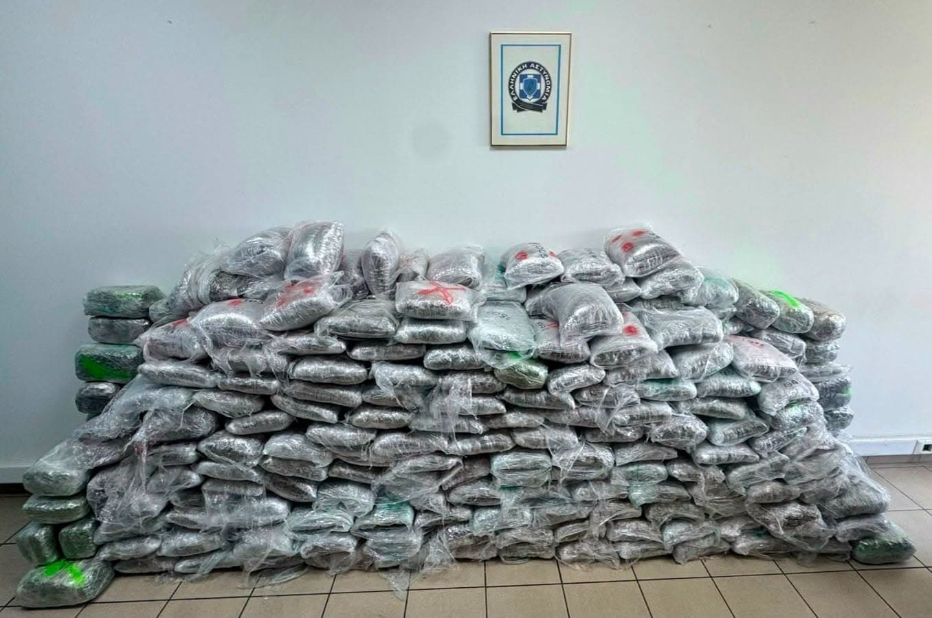 Operacioni “ORIENTI” – 325 kilogramë marihuanë të sekuestruara në Greqi, Policia e Kosovës kontribuoi në hetim