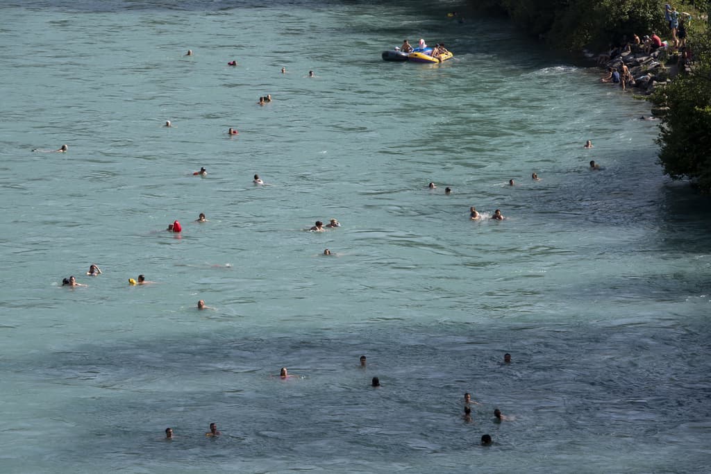 Thatësira godet rëndë lumin Rhine, niveli i ujit bie nën 10 centimetra në disa zona