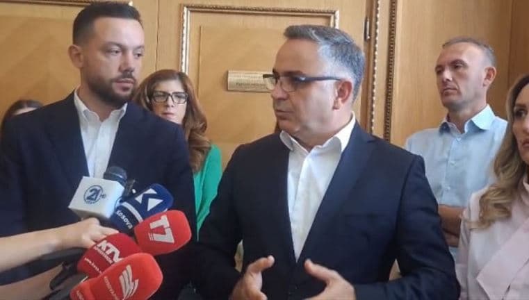 Tahiri i prerë: Presidentin nuk do ta marrë VV-ja pa konsensus – akuzon për bllokim të Kuvendit dhe paralajmëron luftën kundër “parti-shtetit”