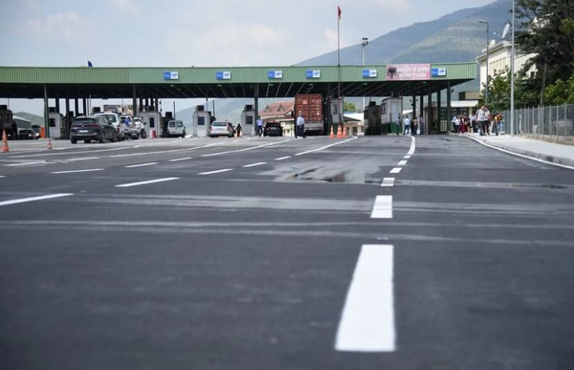 Bie fluksi në kufi, Merdarja me pritjet më të gjata – deri në 15 minuta në dalje