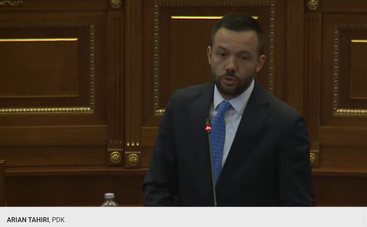 “Më etiketon me formulime fyese”, Tahiri kërkon nga Halil Geci ta largojë postimin për të: Përndryshe, çështjen do ta dërgoj në gjykatë