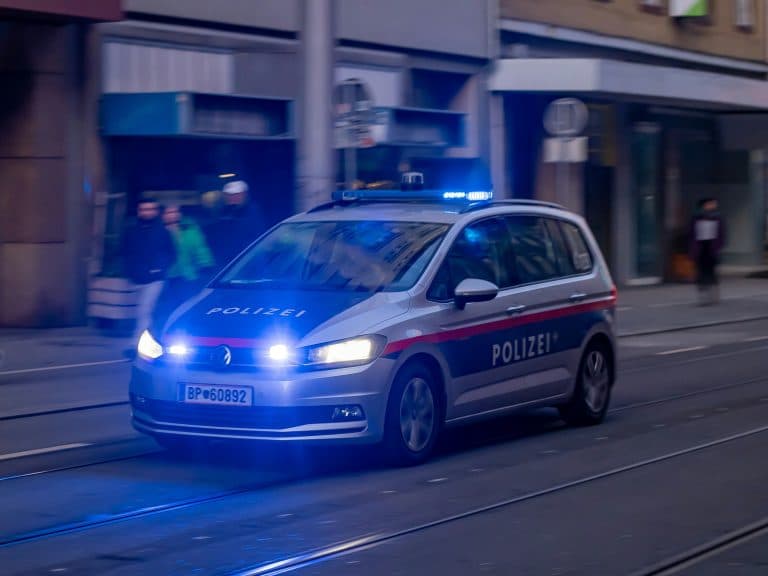 Plagoset me thikë një kosovar në Vjenë, dërgohet në spital për shërim