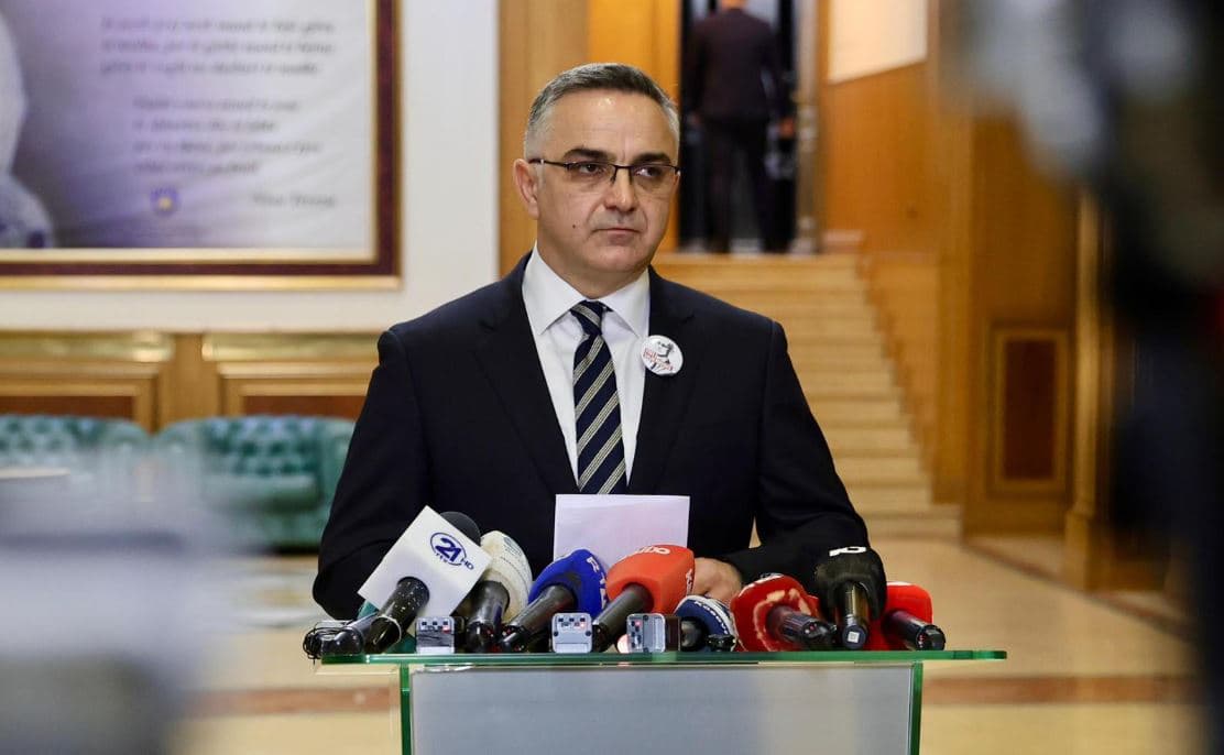 Besnik Tahiri nesër mban konferencë për media
