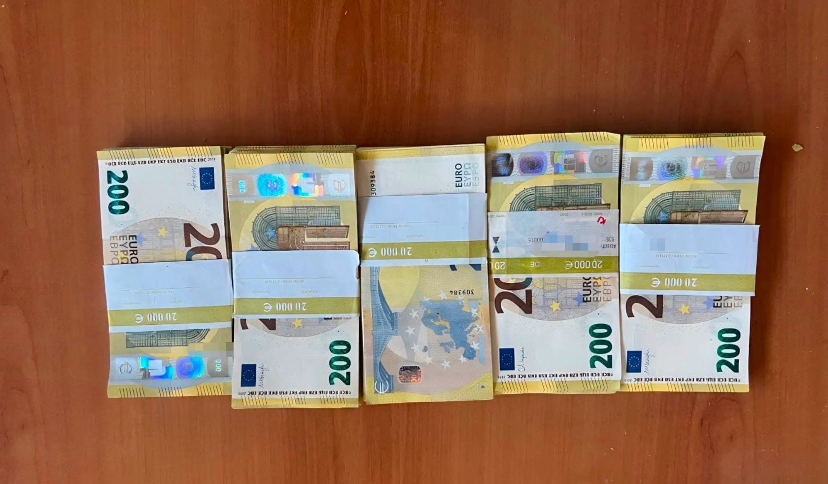 Sekuestrohen 100 mijë euro të padeklaruara në Dheu të Bardhë, Policia dhe Dogana nisin procedurë ndaj përgjegjësit