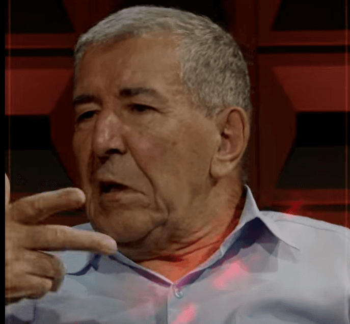 “Asnjëherë s’kam besu në versionin e Prokurorisë – Madje dëgjoja zëra që thonin e kanë gjenetike…” Çka e preku më së shumti Deharin pas vdekjes së djemve të tij?