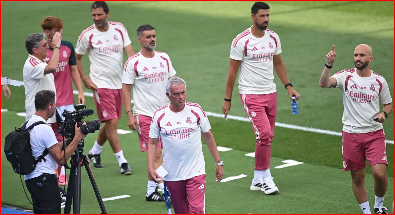 Featured image for Real Madridi i jep fund traditës së prezantimeve madhështore në Bernabéu, ndryshon mënyrën e pritjes së transferimeve të reja