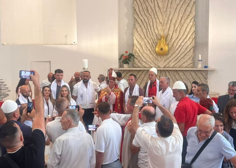 ​Pagëzime në Prishtinë pas ceremonisë së ndaluar në Zogaj, Gjergji: Nuk duam të përplasemi me vëllezërit tanë
