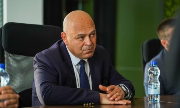 Anulimi i “Kosova C” dhe “ContourGlobal”, Gjini: Qeveria ka gjetur arsyetime bizare për të mos prodhuar energji, tani e blejmë 100 fish më shtrenjtë