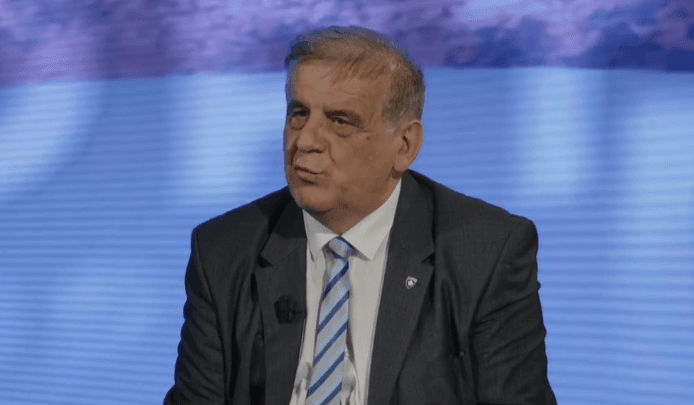 Nexhmedin Spahiu e qarkullon emrin e vet për President: Veç një njeri serioz mundet me marrë këtë detyrë në këtë katrahurë