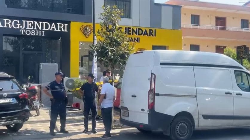 Gjykata lë në burg 35-vjeçarin për grabitjen e argjendarisë në Kamëz