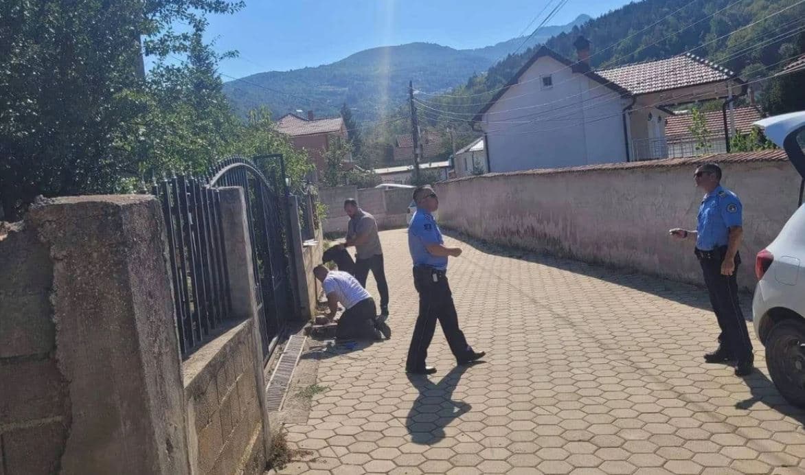 KRU “Hidroregjioni Jugor” nis aksionin në Mushtisht, shkyçen konsumatorët me borxhe për ujë