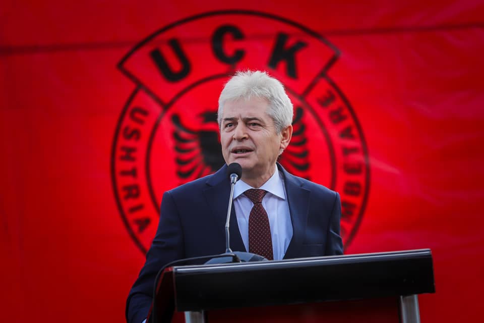 Ahmeti rrëfen lidhjet me Rexhep Malën e Nuhi Berishën: Po përgatitej “partia e luftës”