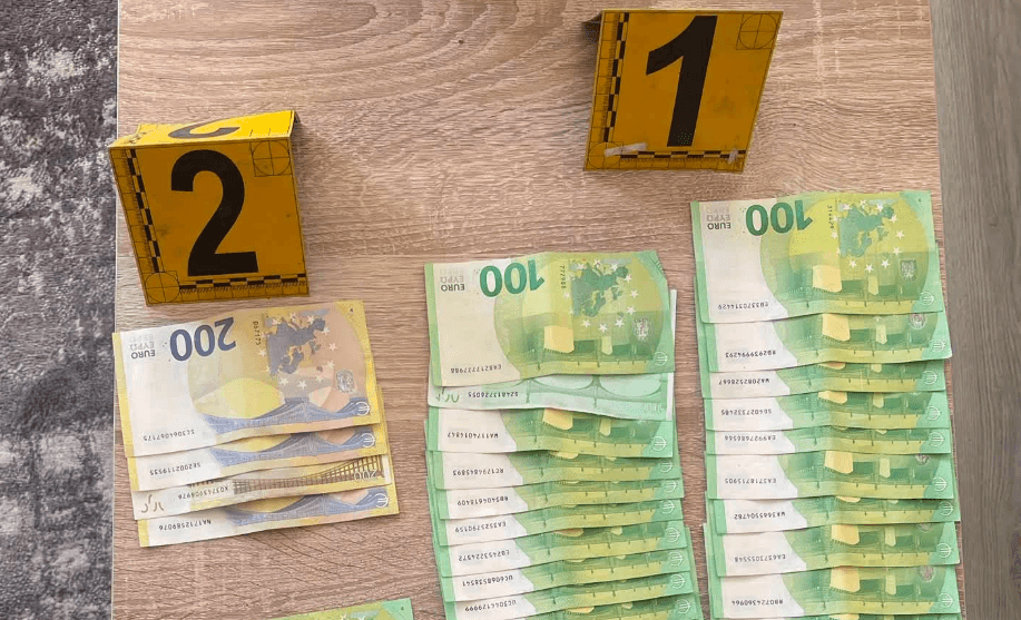 Dyshohen se vodhën mijëra euro, dinarë e zinxhirë ari në Leposaviq, arrestohen tre persona në Vushtrri, policia jep detaje