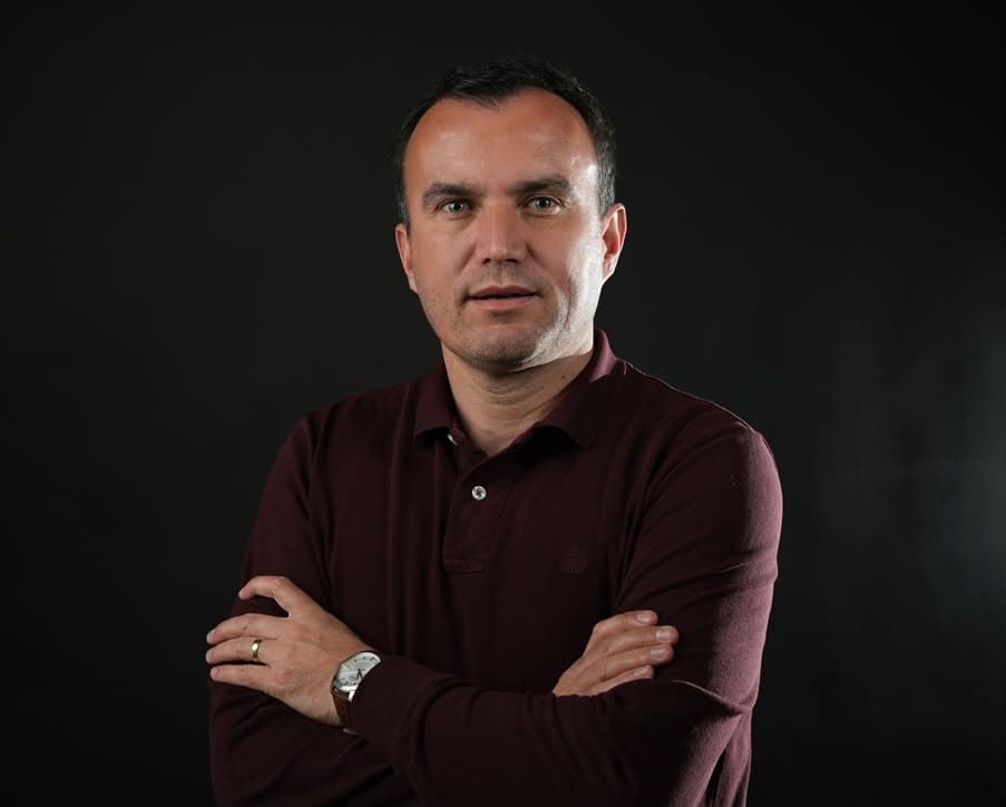 1 Tetor 1997 – Protesta për liri; 1 Tetor 2026 – Protesta për drejtësi